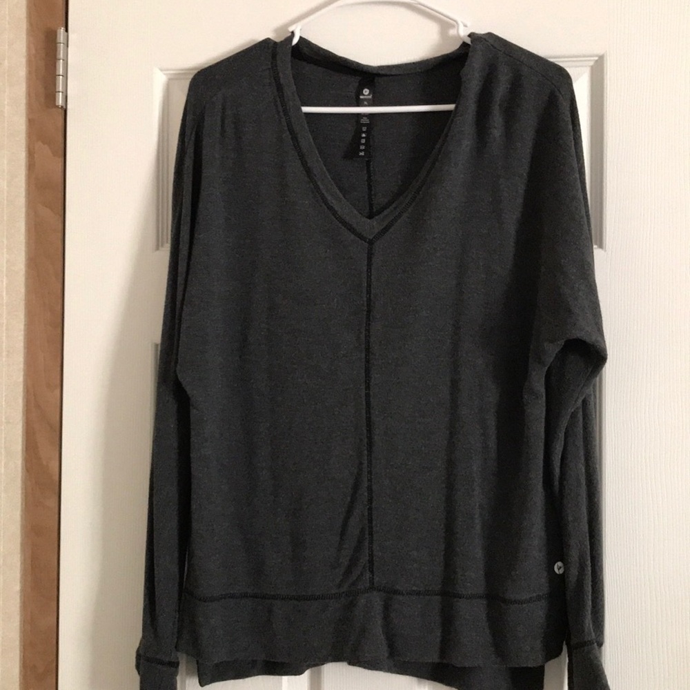 Long sleeve top